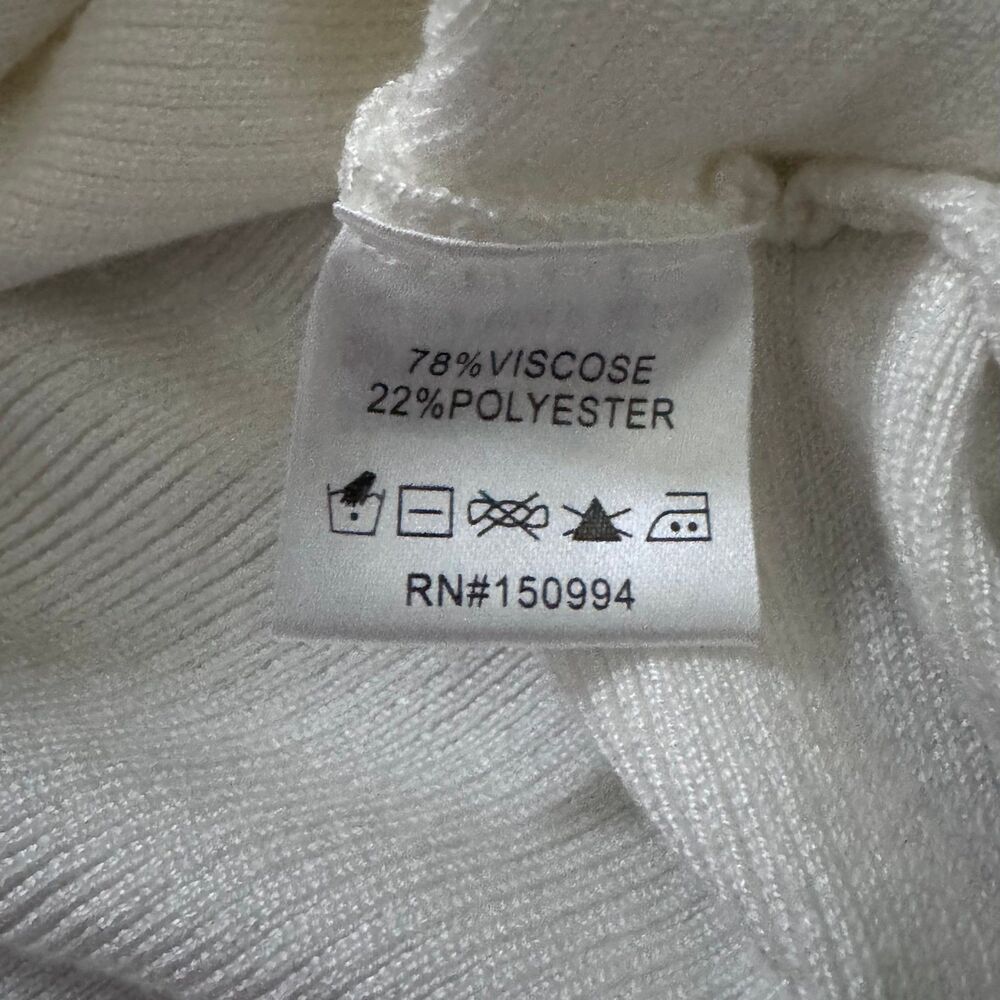 NWT Belldini Women's Winter White Oversized Striped Sweater‎ Size Large - Picture 7 of 7